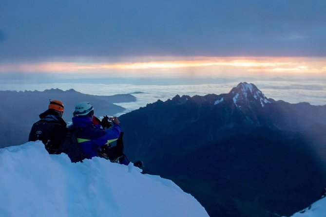 Climbing Huayna Potosí - Day one: From La Paz to glacier practice at 4,700 meters