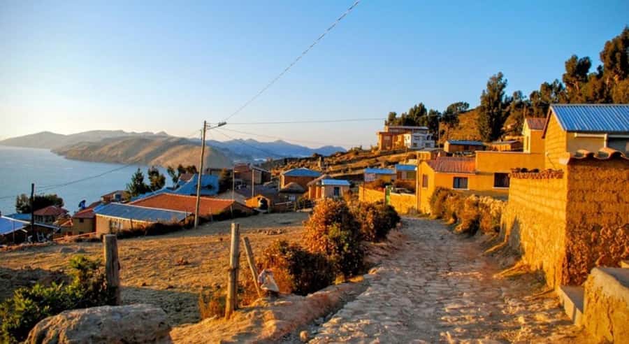 Day Trip from Puno: Explore Sun Island and Copacabana - Leaving Puno at 6:00 a.m.