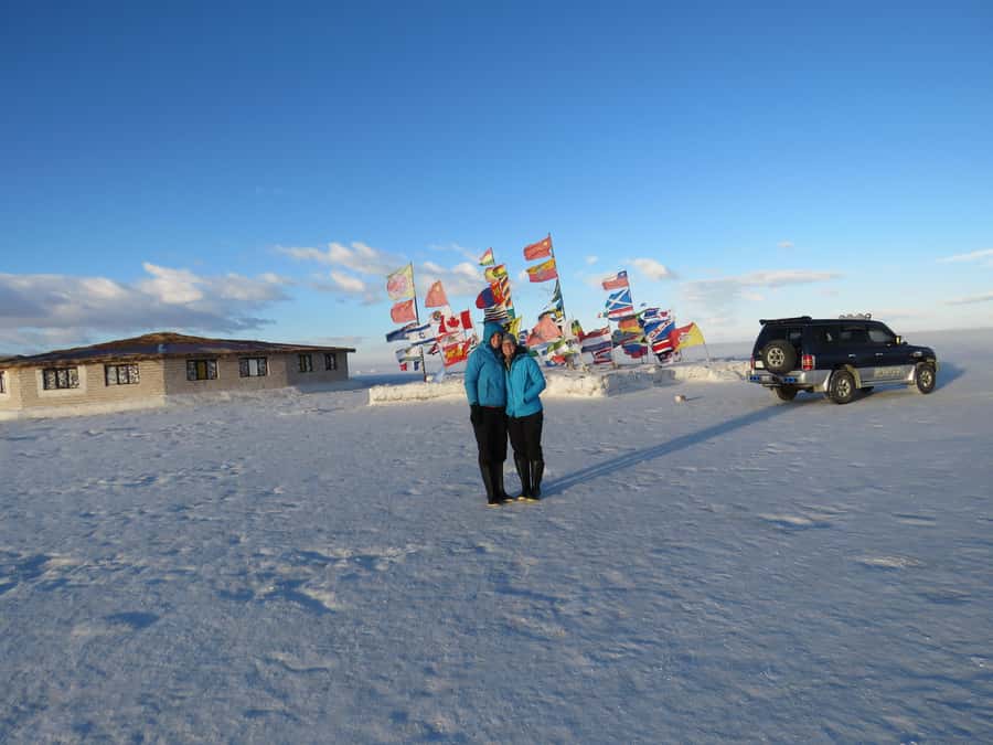 From La Paz: 1-Day 1-Night Uyuni Salt Flats Tour by Flight - Key things to know before you book