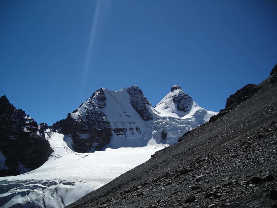 From La Paz: Condoriri Andes, Pico Austria Full Day Hiking - Why Condoriri feels different from a city day trip