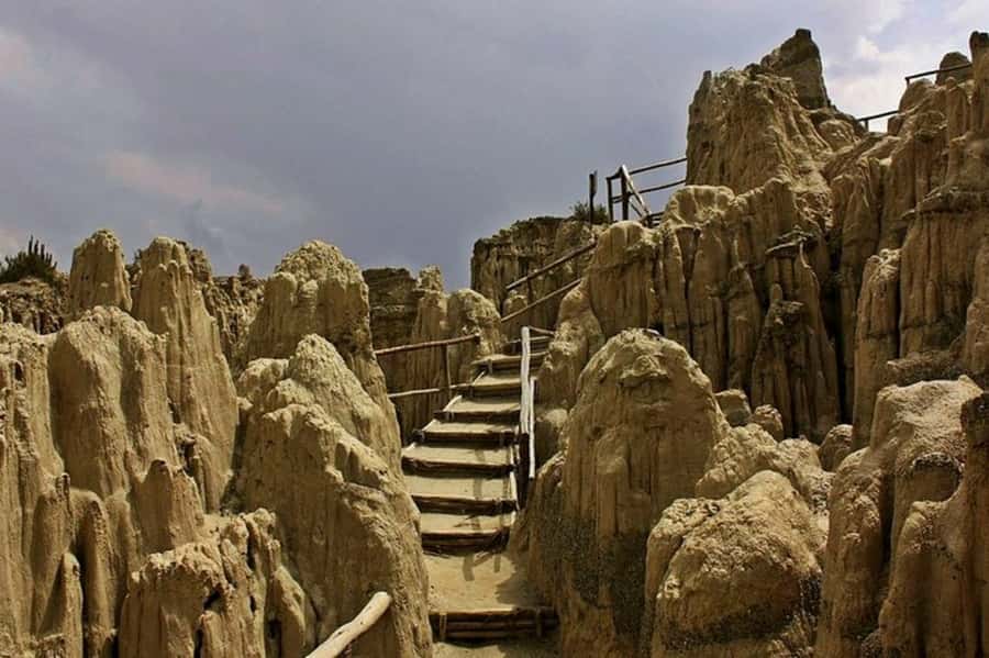 From La Paz: Day Trip to Chacaltaya and Moon Valley - Key points at a glance
