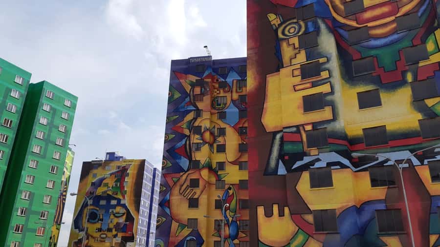 From La Paz: El Alto and Cholets Guided Day Trip - Inside two colorful cholets, when access allows