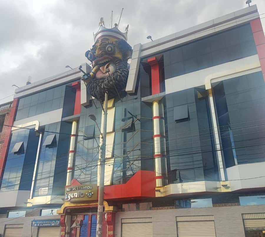 From La Paz: El Alto and Cholets Guided Day Trip - Practical advice for altitude and comfort