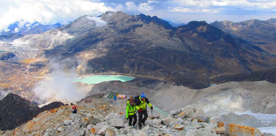 From La Paz: Huayna Potosí Mountain 3-Day Ice-Climbing Trip - Food, refuges, and the practical comfort level