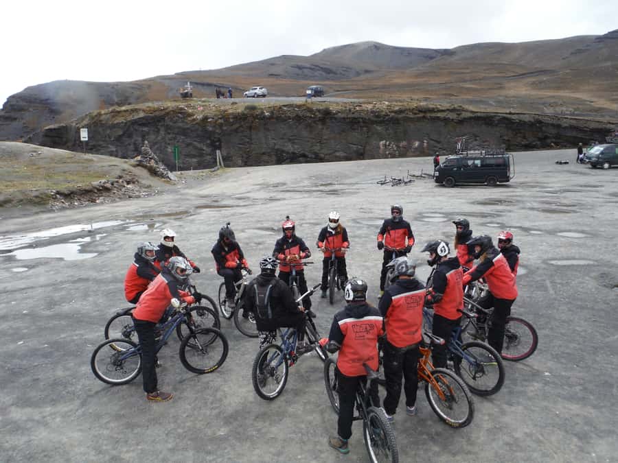 From La Paz: The World's Most Dangerous Road Biking Tour - Key points to know before you book