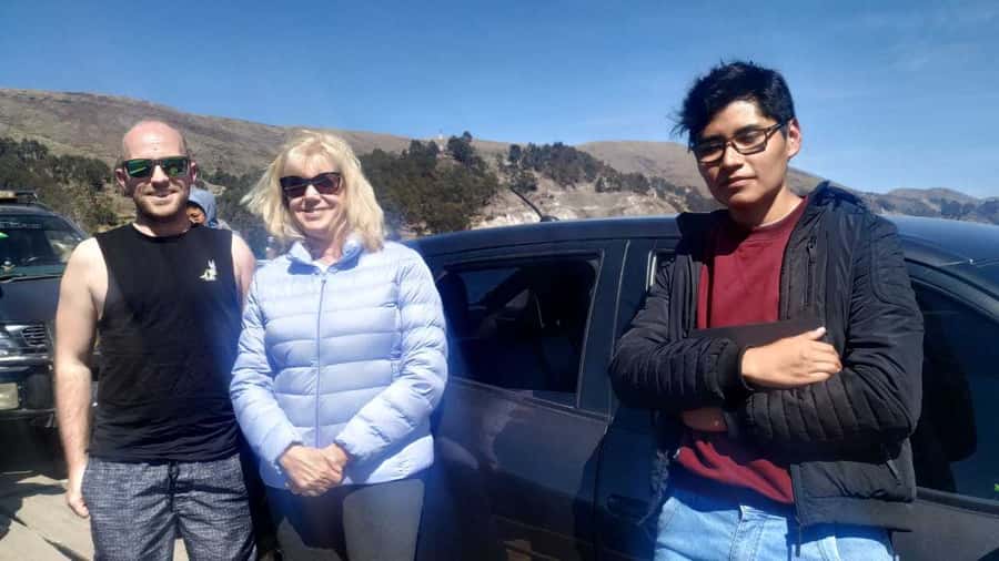 From La Paz: Tiwanaku and Lake Titicaca One-Day Tour - Leaving La Paz at 8:00 AM