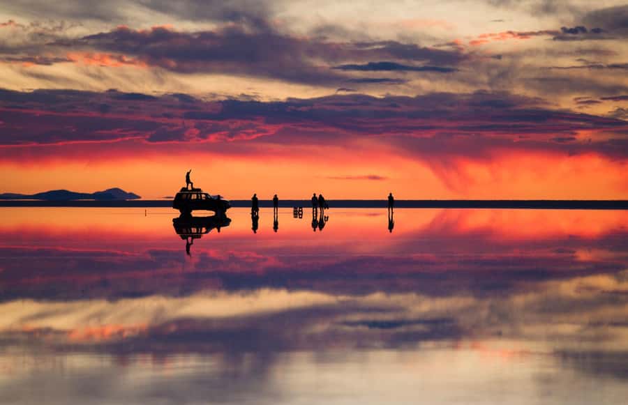 From La Paz: Trip to Uyuni Salt Flats with Wine at Sunset - Arriving in Uyuni at 7:30 AM
