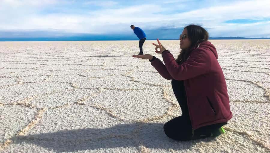 From La Paz: Uyuni Salt Flats 2-Day Tour with Bus Transfers - Sunset, wine, and the long return to Uyuni