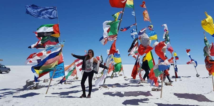 From La Paz: Uyuni Salt Flats Excursion + Round Trip Bus - Colchani and the working side of salt