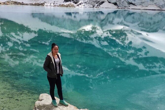 Full day Tour Charquini and Laguna Esmeralda - Key points before you book