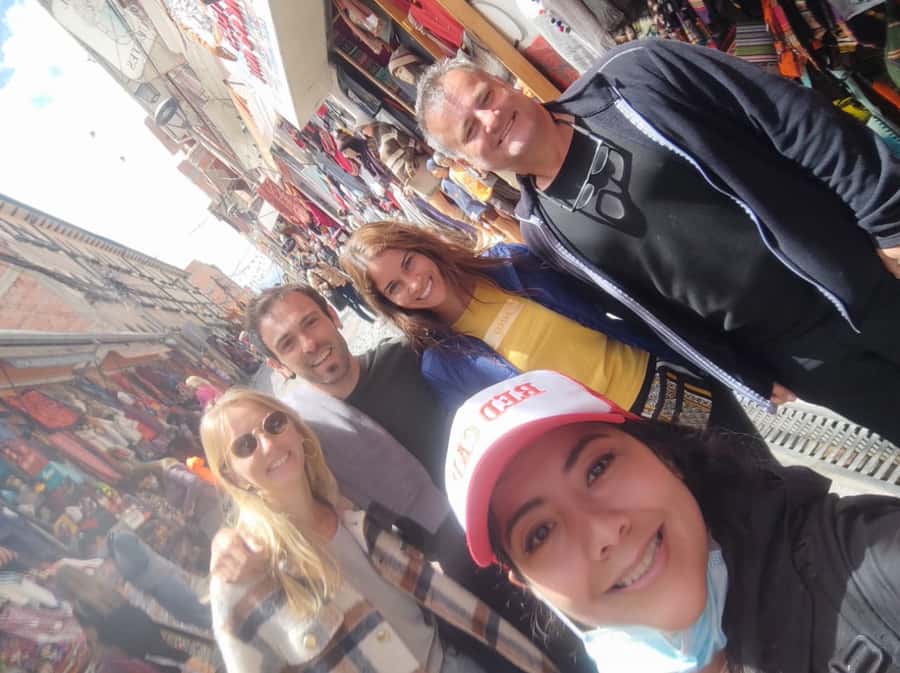 La Paz: Cable Car, Cemetery, Shaman, and El Alto Tour - Reaching El Alto by teleférico