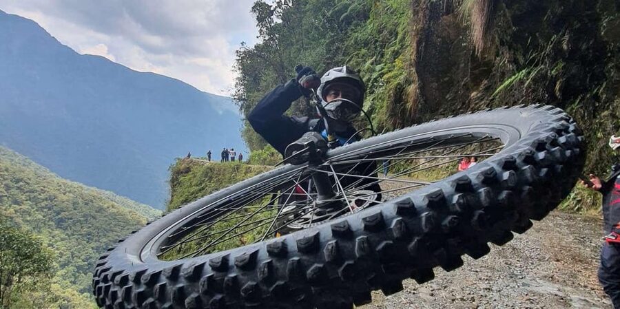 La Paz | Death by Bike Route | Lunch - Who will get the most from this day