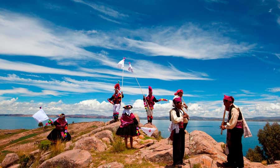 La Paz: Full Day Trip to Copacabana and Isla del Sol - What to bring and how to prepare