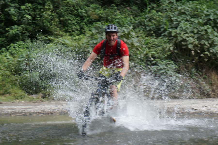 La Paz: Mountain Bike Down the World's Most Dangerous Road - Key points at a glance