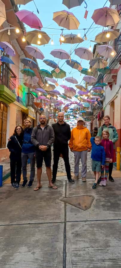La Paz: Private City Tour with Cable Car & Moon Valley Visit - Who should book this experience