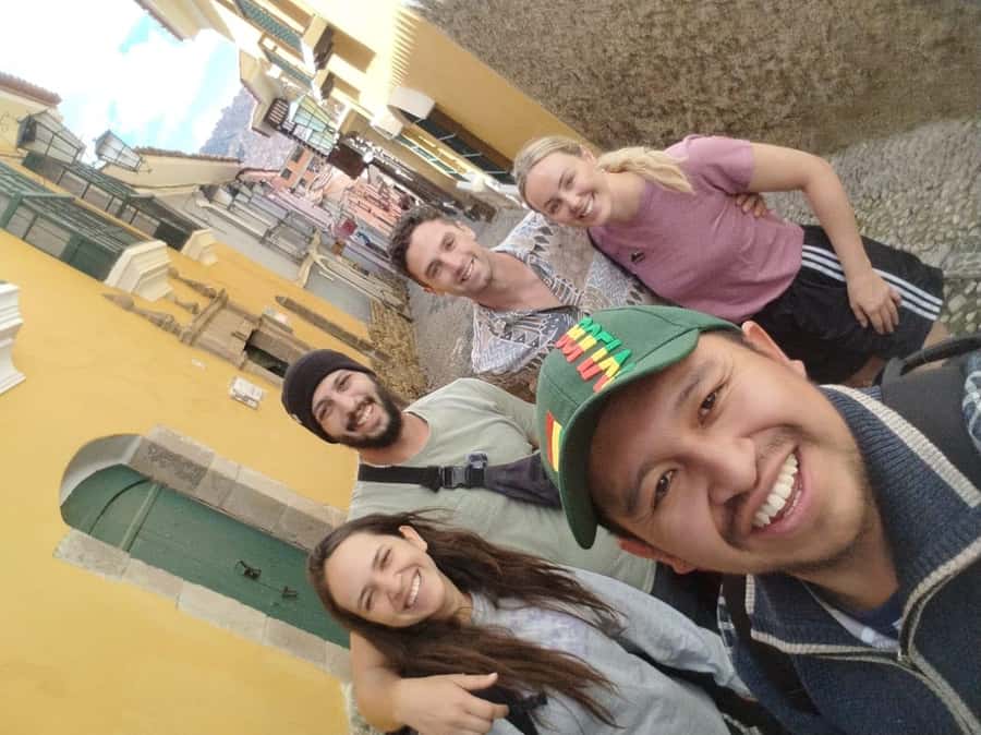 La Paz: Street Food Walking Tour - A four-hour introduction to La Paz through food