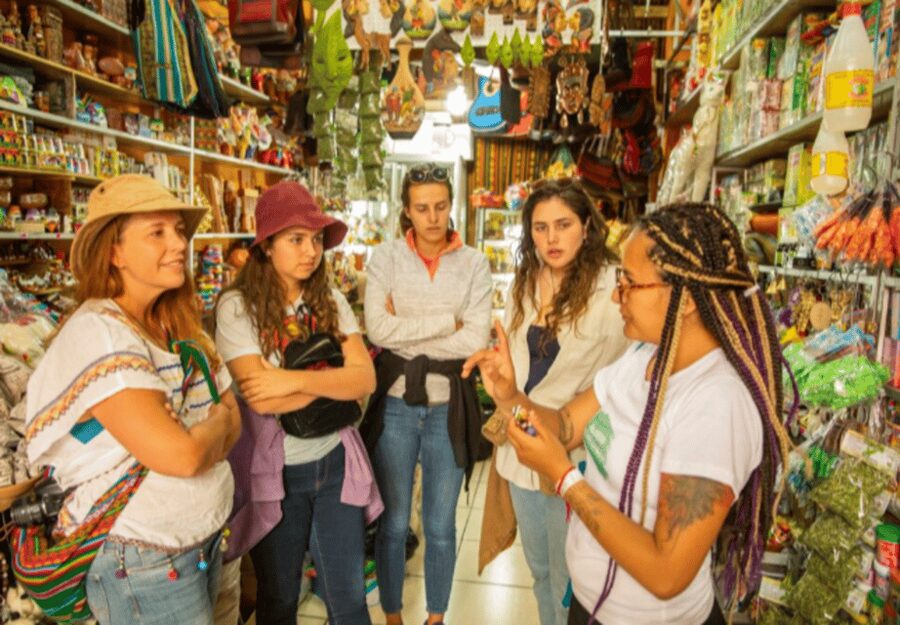 La Paz: The Feminist Tour - Guides who bring their own specialty