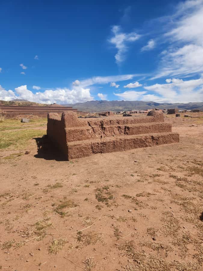 La Paz, Tiahuanaco shared tour guided tour - Walking through the main Tiahuanaco site