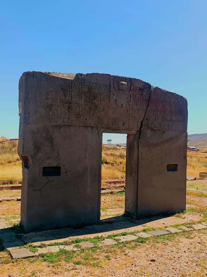 La Paz, Tiahuanaco shared tour guided tour - Puma Punku in a tight 30-minute window