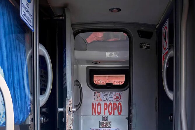 La Paz Uyuni Premium Bus - The La Paz departure and hotel pickup