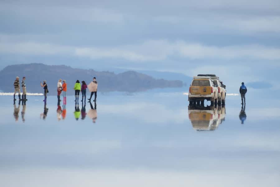 La Paz: Uyuni Salt Flats & Lagoon Share Trip (private room) - Day 2: Train Cemetery, Colchani, and the salt flats