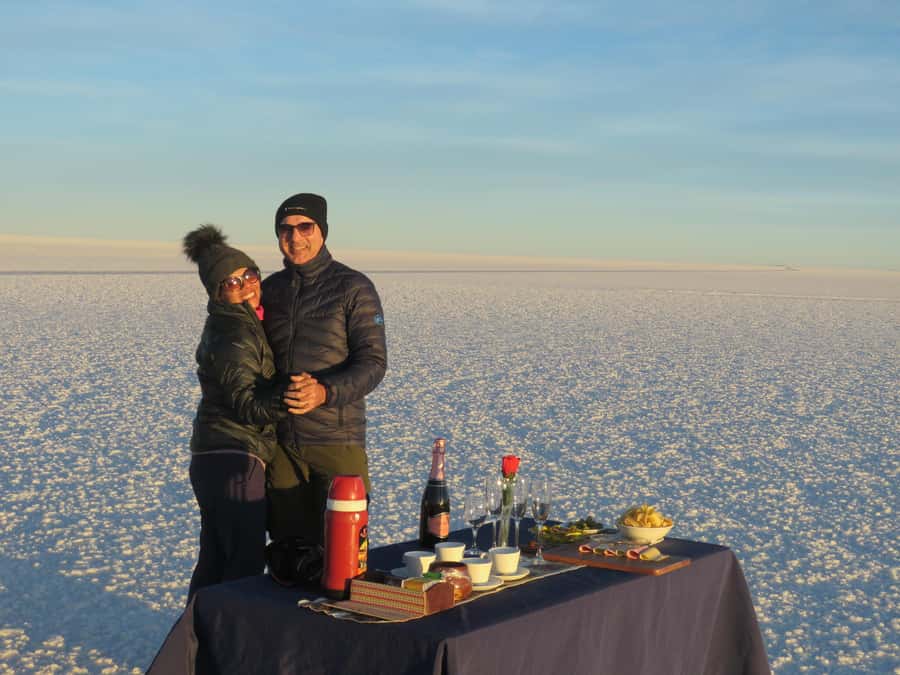 La Paz: Uyuni Salt Flats Tour by Bus - Sunset with wine and warm drinks