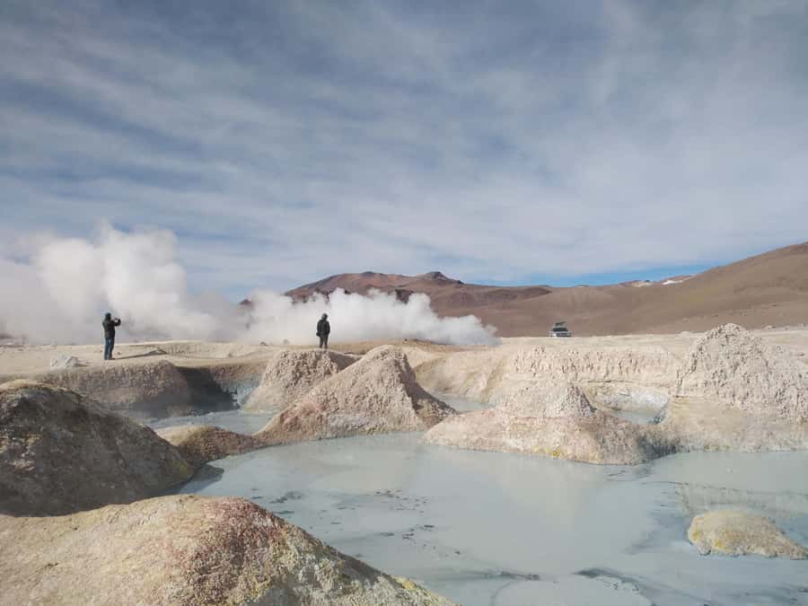 La Paz: Uyuni tour ending in Atacama Chile by bus. - Who should choose this route