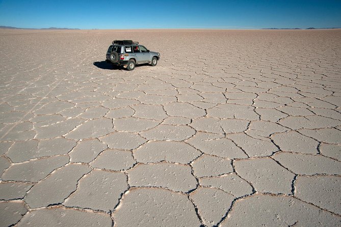 Private Salt Flat Full-Day Tour Including The Cemetery of Trains and Lunch from Uyuni - Why a private day at Salar de Uyuni can be worth the price