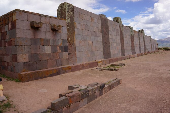 Private Tiwanaku and Titicaca Day Trip from La Paz - A realistic look at the drawbacks