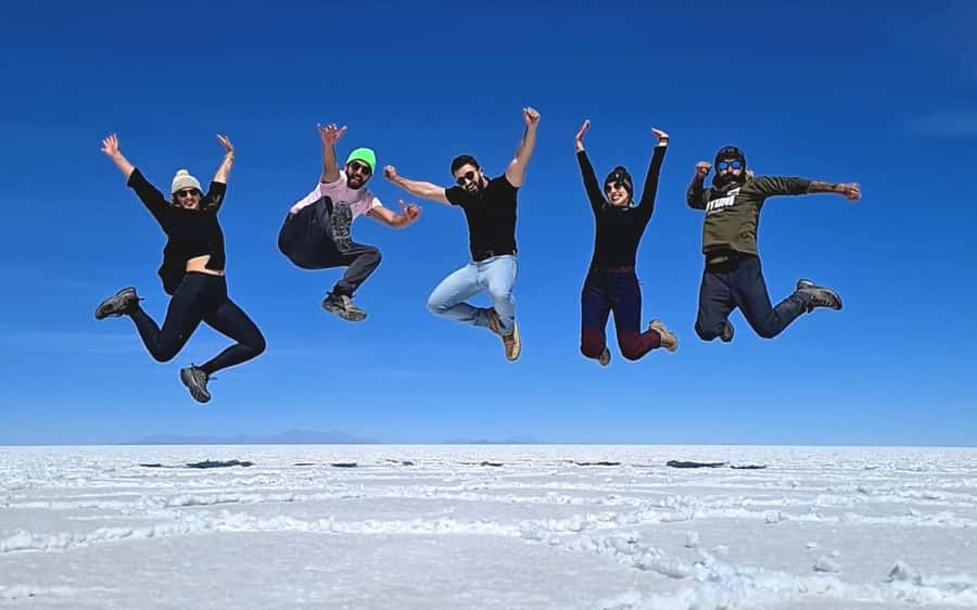 San Pedro de Atacama: 4-Day Uyuni Salt Flats Tour - Salvador Dalí Desert and Polques Hot Springs