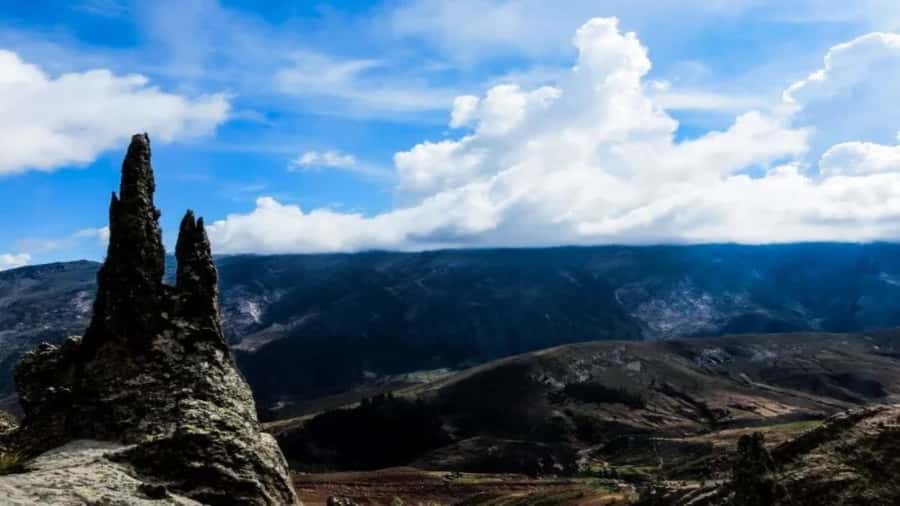Sucre: Sunrise, the Crater de Maragua and old Cave Paintings - Pumamachay and Incamachay cave paintings