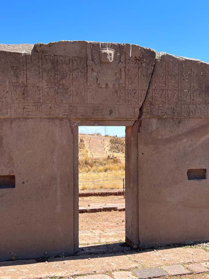 Tiwanaku; Pre Incan Ruins Tours from La Paz - Leaving Hotel Sagarnaga for the highlands