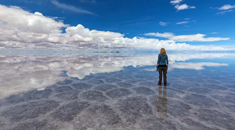 Uyuni: 3-Day Salt Flats Tour ending in San Pedro de Atacama - Day 3: Geysers, hot springs, and the Chilean border