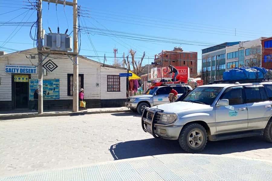 Uyuni: 3-Days Salt Flats and Desert Adventure Tour with Food - Who will get the most from this trip