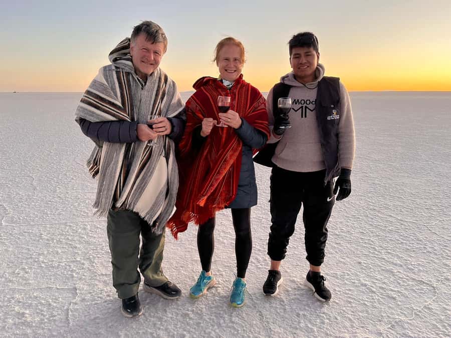 Uyuni: 3 Days Uyuni & red lagoon with private accommodation. - Why three days is the right length for Uyuni