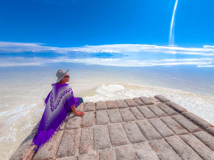Uyuni: Isla Incahuasi & Uyuni Salt Flats Full-Day Jeep Tour - Incahuasi Island, giant cacti, and a 30 BOB fee