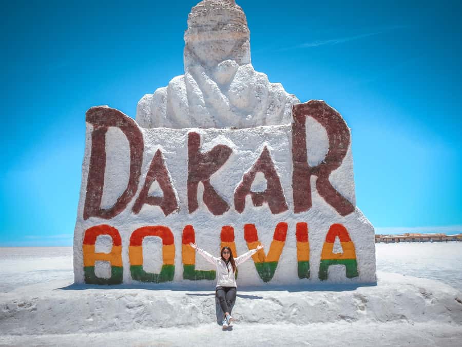 Uyuni: Isla Incahuasi & Uyuni Salt Flats Full-Day Jeep Tour - Starting from Uyuni at an easy morning pace