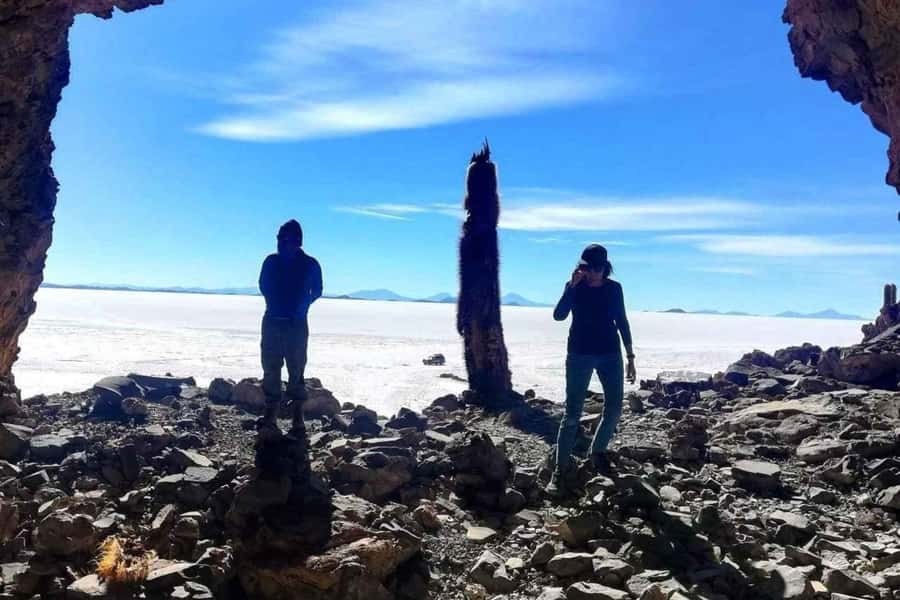 Uyuni: Salar de Uyuni and San Pedro de Atacama 3-Day Tour - Lodging, meals, and daily comfort
