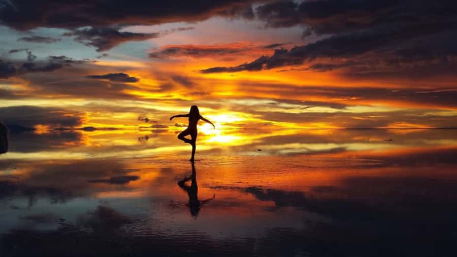 UYUNI SALT FLAT: SUNSET & STARLIGHT EXPERIENCE - Key points at a glance