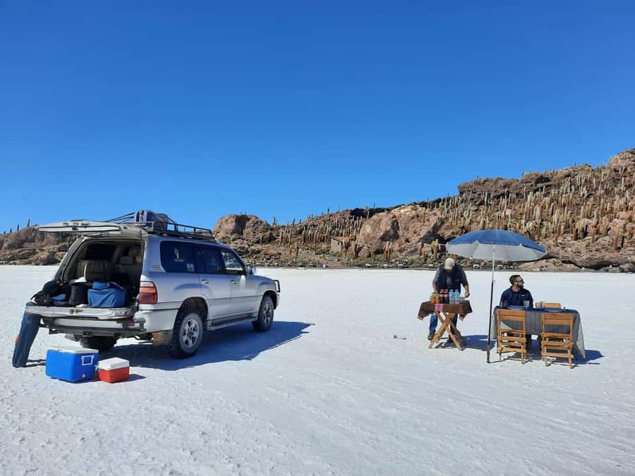 Uyuni tour express from Sucre by bus (round trip) - Sunset across the world’s largest salt desert
