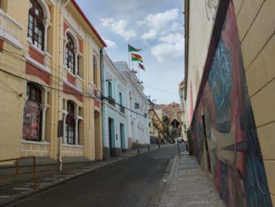 Walking city tour La Paz