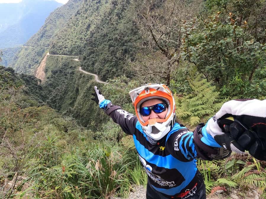 World's Most Dangerous Road "Private" Mountain Biking Trip - Why the private format matters on a narrow road